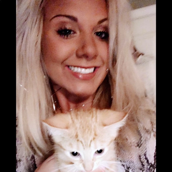 Meet your Posher, Emma - Picture 1 of 1